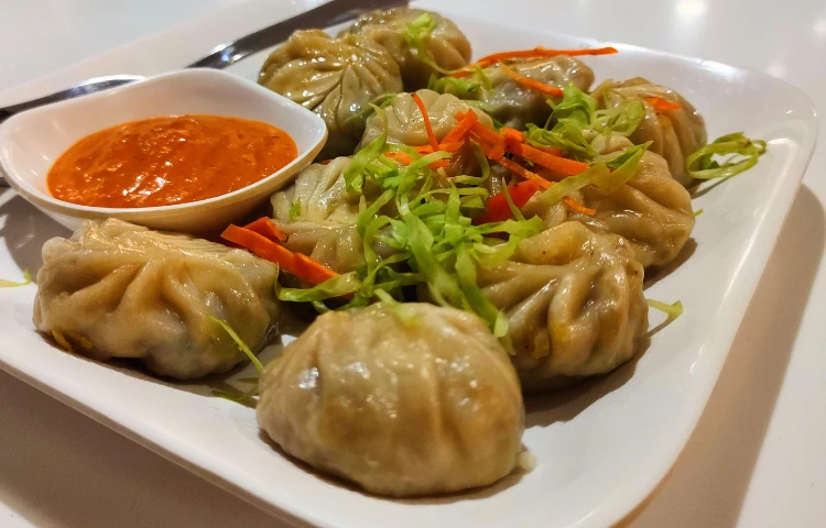 Momos